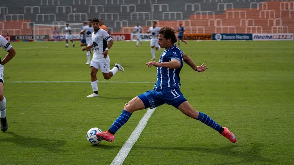 Entdecken sie die perfekten nachhaltigen accessoires für ihren stilvollen gala-look!